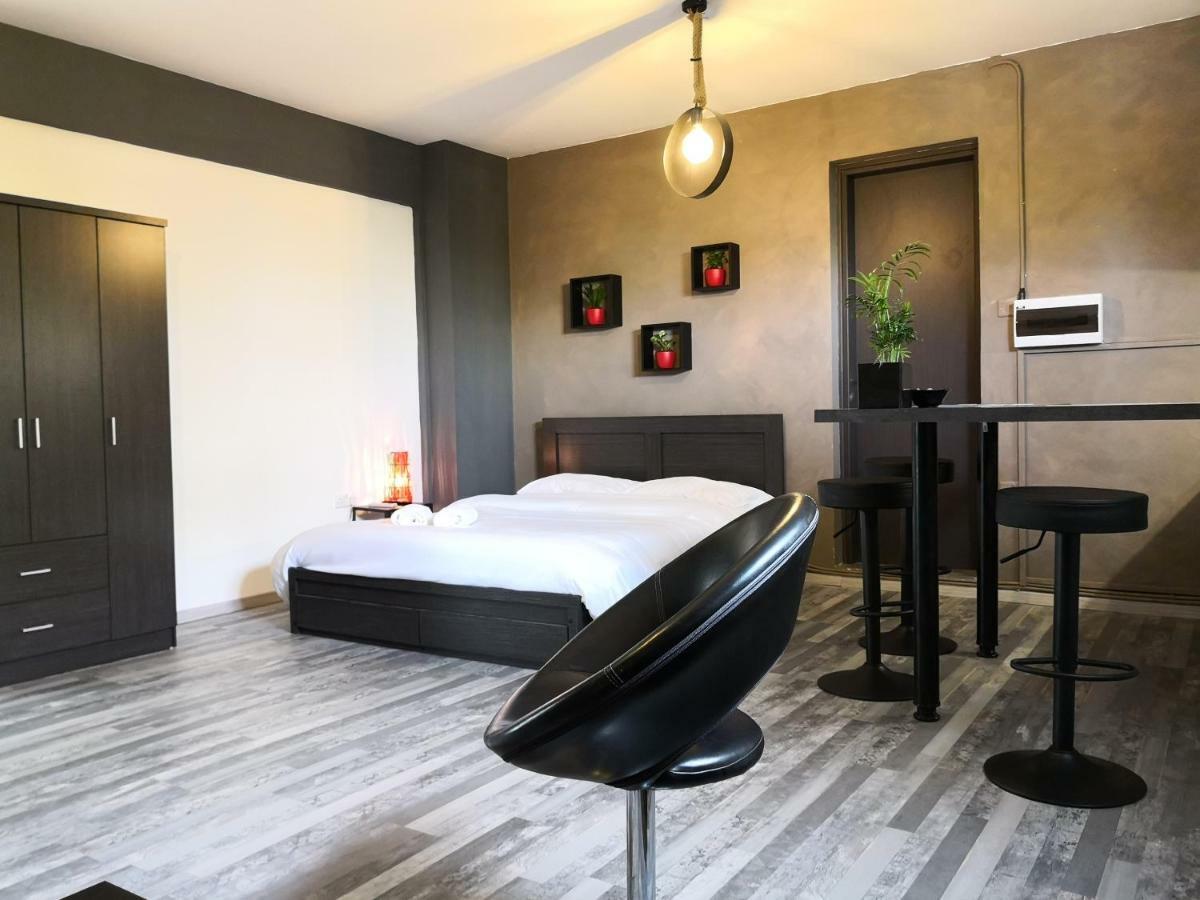 The Room Ларнака Экстерьер фото